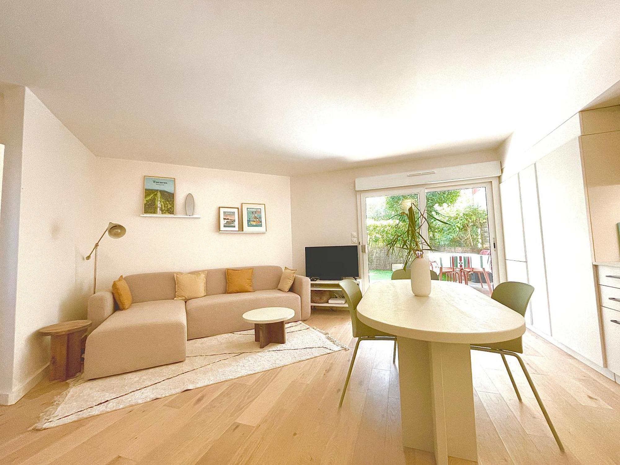 Splendide Appartement De Charme Avec Patio, Parking Et Plage A 3 Minutes Biarritz Kültér fotó